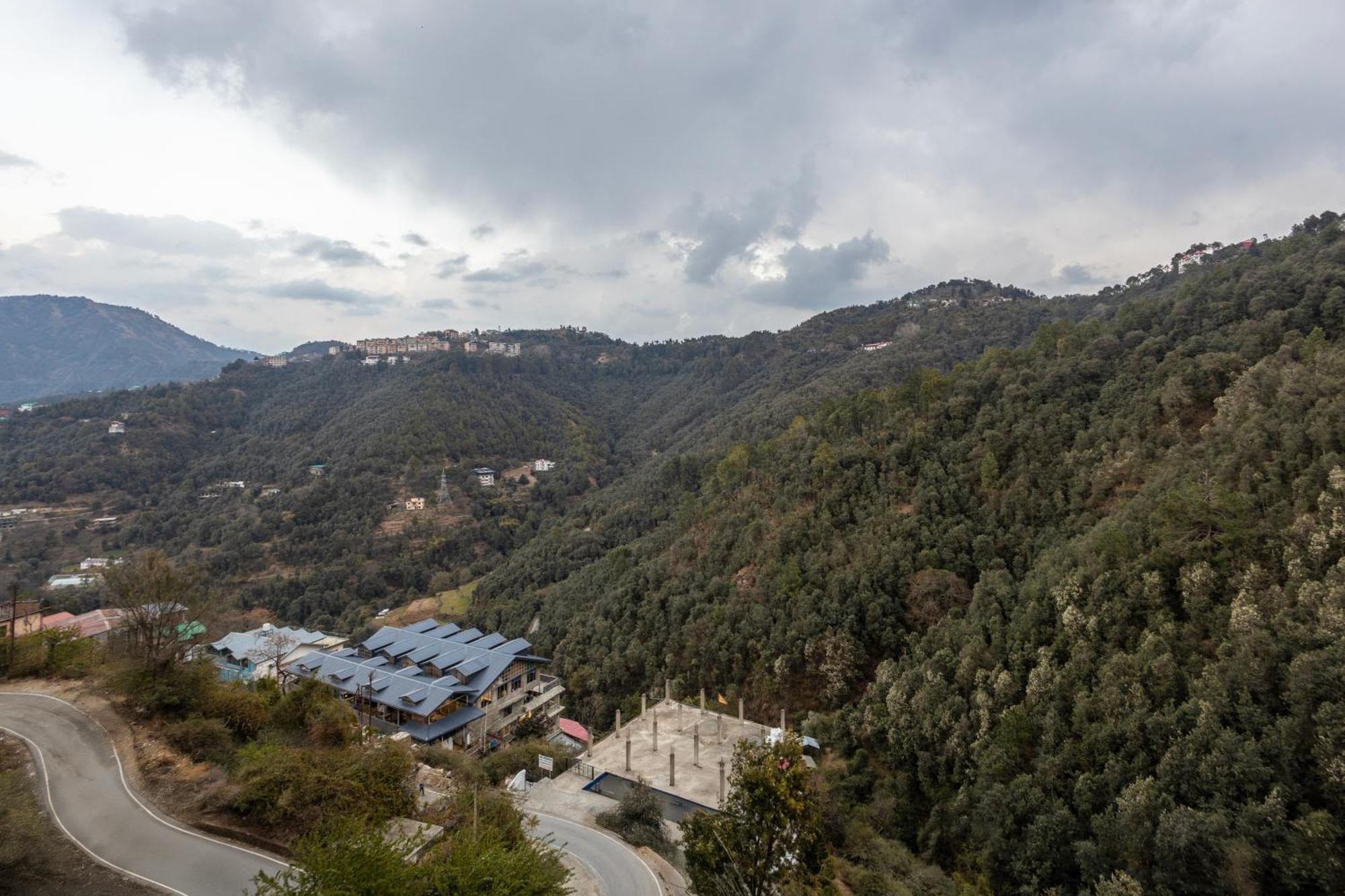 Treebo Lords Garden Glory With Valley View & Centralized Heating Шімла Екстер'єр фото